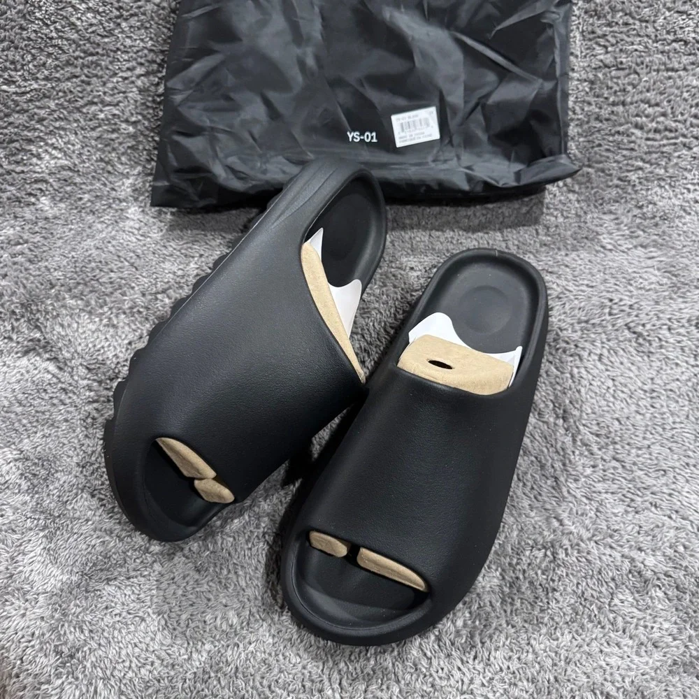 Yeezy YS01 Slide Black Mens Size 11M YS-01 Foam Sandal Slip On